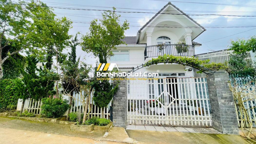 z6704577246973_ba2d060f5f3fddf7cdd116d9394e5f25