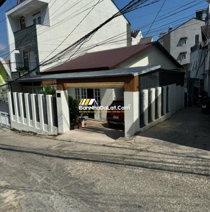 Z6840744965625_4bb23101c4ac2aef99c62f2598e1608a133979655795975877