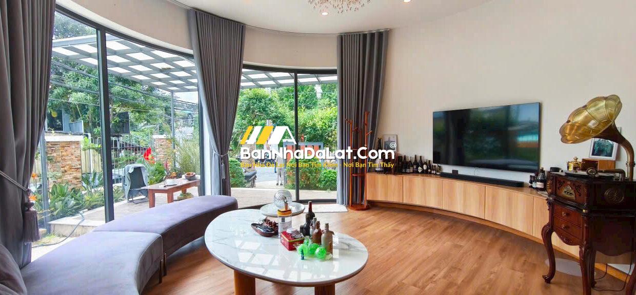 z6817560390849_a8a9ca36d119459575961f0073fe2e11