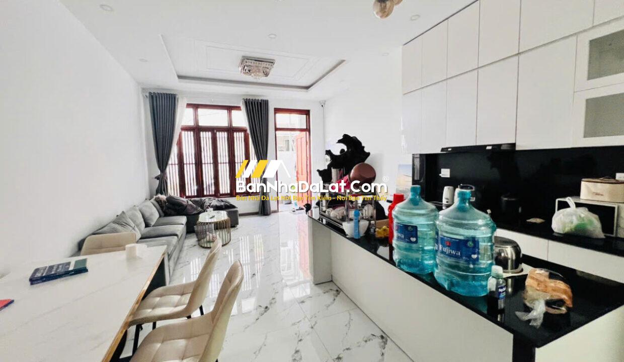 z6856397876797_122024e712ba4d2fb01698ccbac3b95e