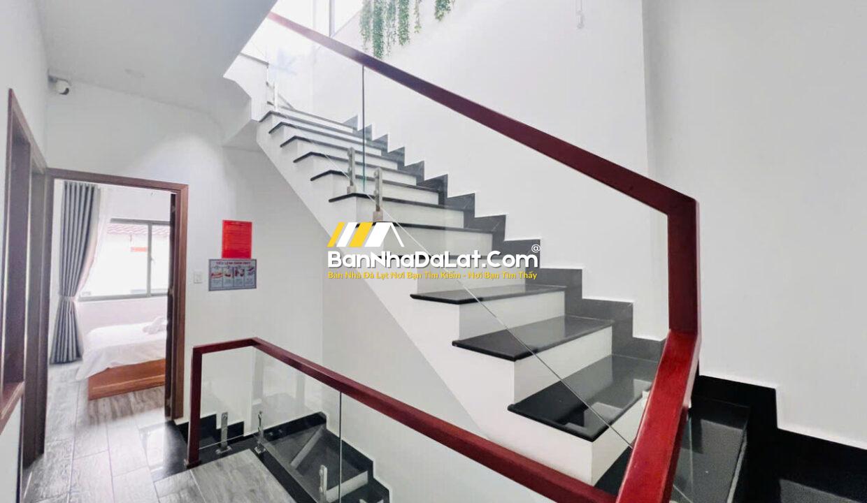 z6856397876819_2128134ab27256bff901f1c45e707780