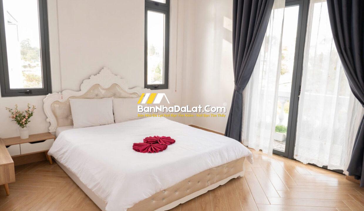 Z6816035785030_6b7777a23bf551a3fafaf2e5b292703d133972805878470805