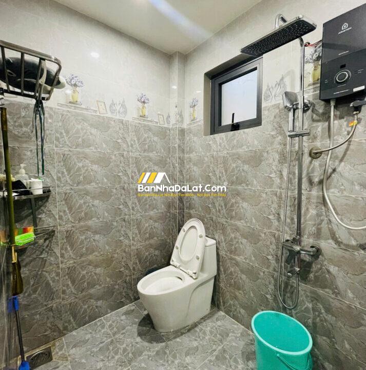 Z6839450251075_bbbfd62dfc0a799b3f060d75e85e533a133979005195532054