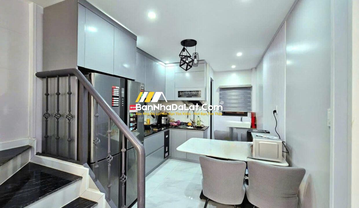 z6879920121828_15c52e8160c0cd7feefdb5226648a236