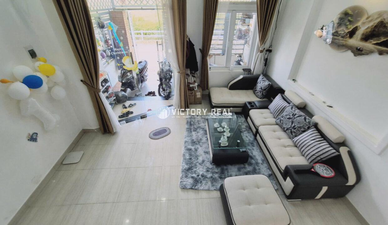 Z6716267462516_7221d3f2e71421ba69705ee958ba7d82133946853690991680