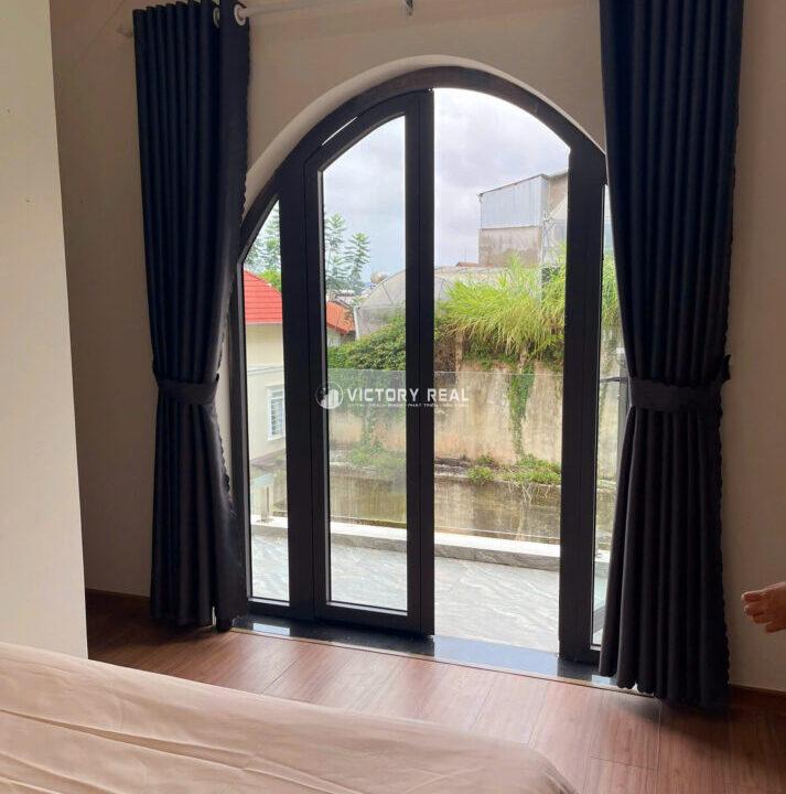 Z6792907746483_1b949cdb5632702c6175e5f44c86a108133966764777560383