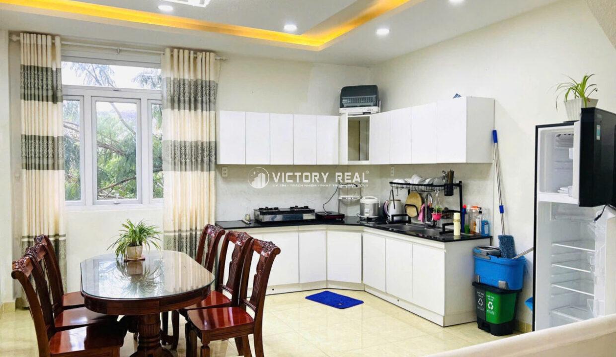 Z6945257947497_ad00b7849a813b58474de770dc78949e134006489072606825