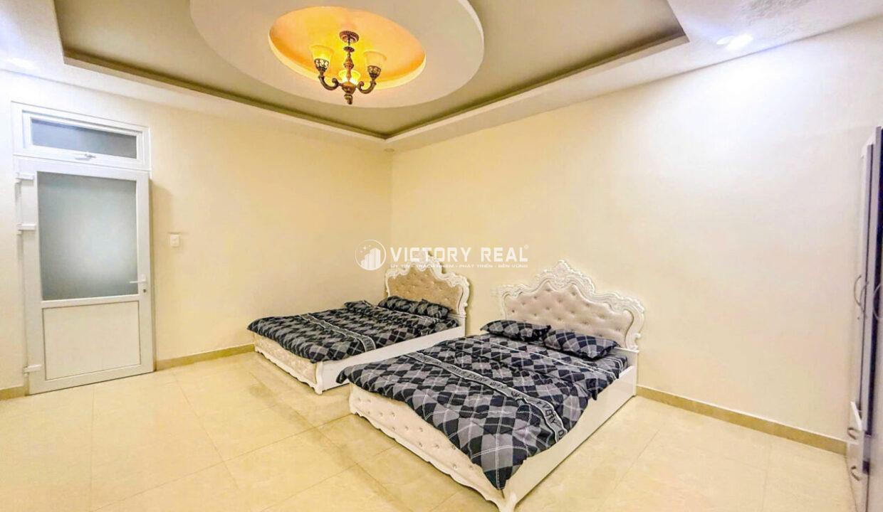 Z6945257982970_69e0a63e68cfe2bcd07b82b967239069134006489133723835