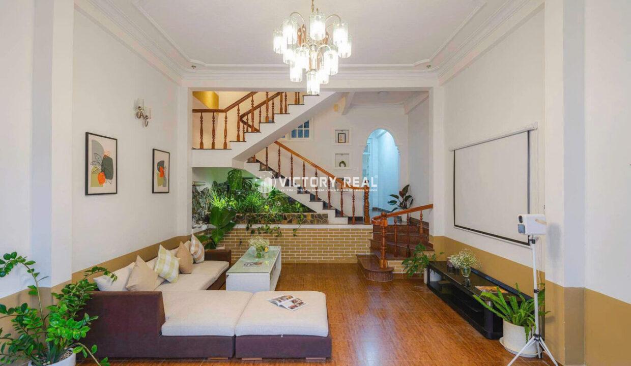 Z6960324509984_75d97e99eee7c6dda048af975d33ce16134010042311041175