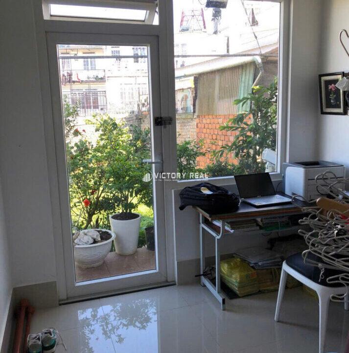 Z6971570457027_005_de93c48abb8613b3be40b3728f707c56134018572028841149