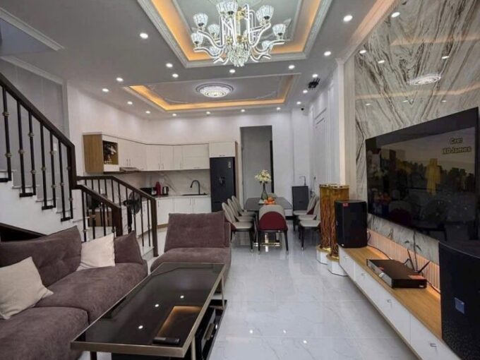 ✨🏡 BÁN NHÀ PHỐ HIỆN ĐẠI – VỊ TRÍ ĐẸP TẠI TRUNG TÂM ĐÀ LẠT ✨