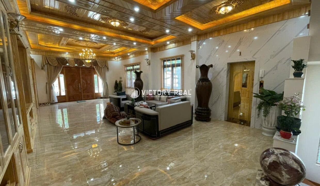 Z7153381568503_3457a06f8462f5fb259d49531da03c1b134058442946878722