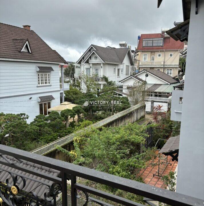 Z5927312141816_72e2e0798cb5996dfa3fb9a23a892764133903072227910411