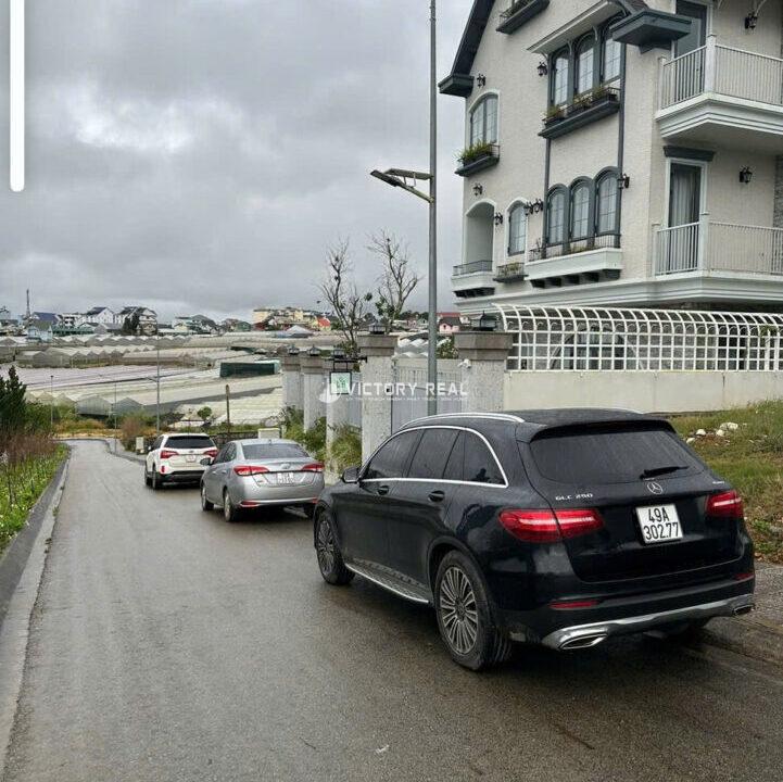 Z6851402881823_bad553850ebac1b3f40416337b1f8753133982340727580017