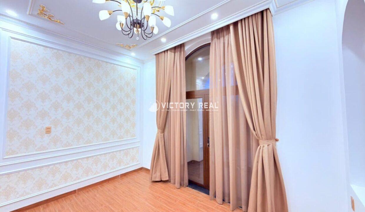 Z7124842569002_cce4f0d47f17a1ad1bb88c36d93a8743134051365312944720