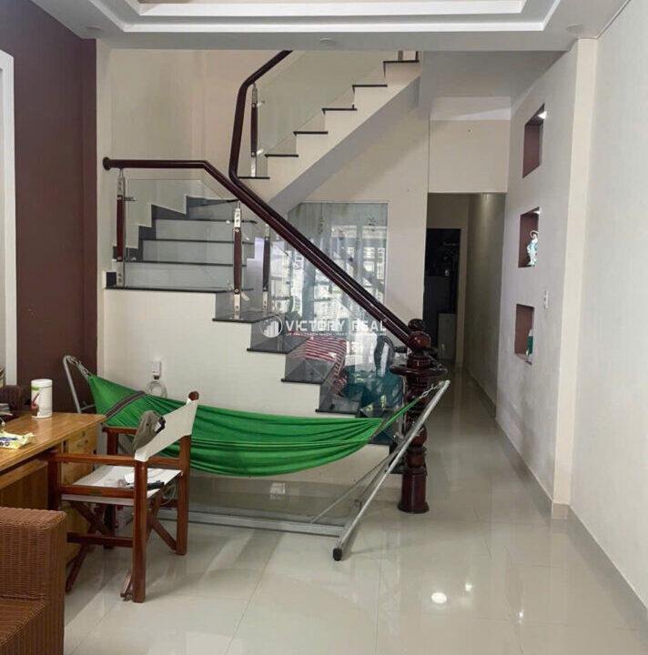 Z7188072531573_84bed1cdcf0acd4e23b650e4b9015e30134067181149553725