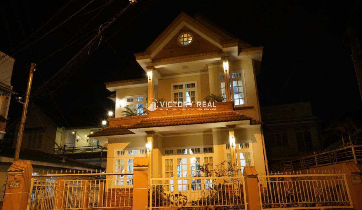 Z7188146087038_055adddf8f8cb14bd0601f08dc18824f134067198629803224