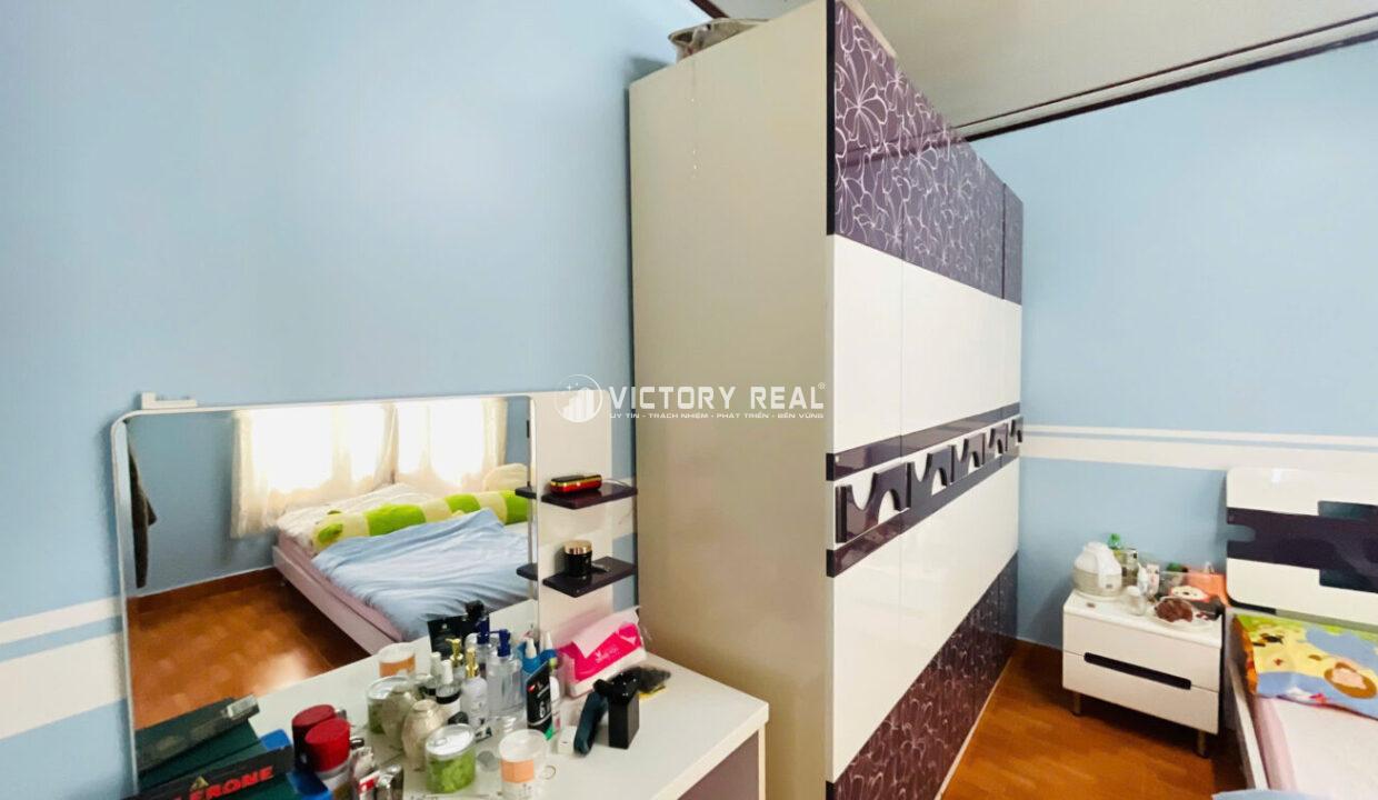 Z7215121957288_a23619c69366e3cbb9030726a41af369134074037932338761