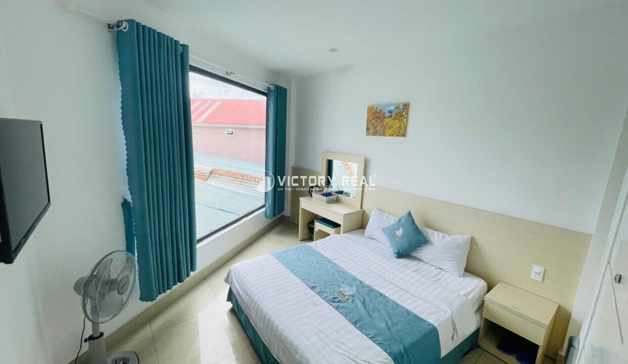 Z7232065909549_9b1a75f10cb8173afd7849b2ddb2cb13134078221350249076