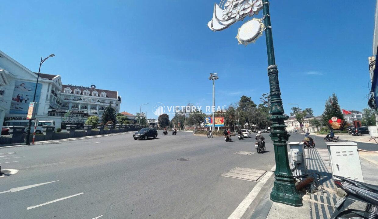 z6615831440483_aac280936752ce76f8704fc007183e2b