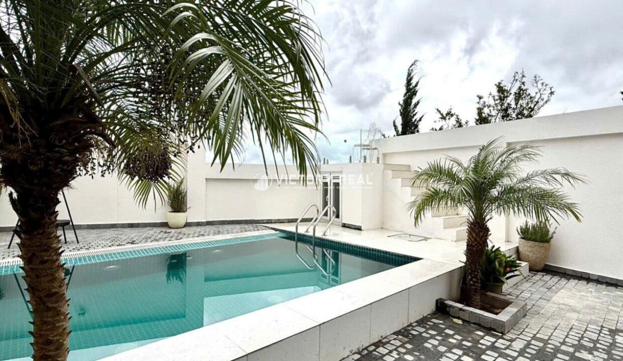 z7184348810355_3a14d075471e5370e18728bc9e0d2382