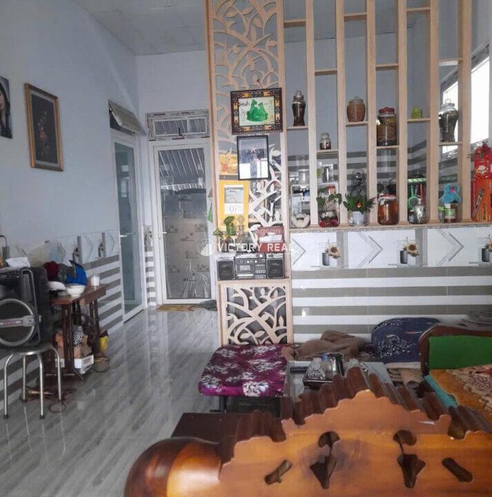 z7214550880646_32ead448565c465283efca150de2cf6a