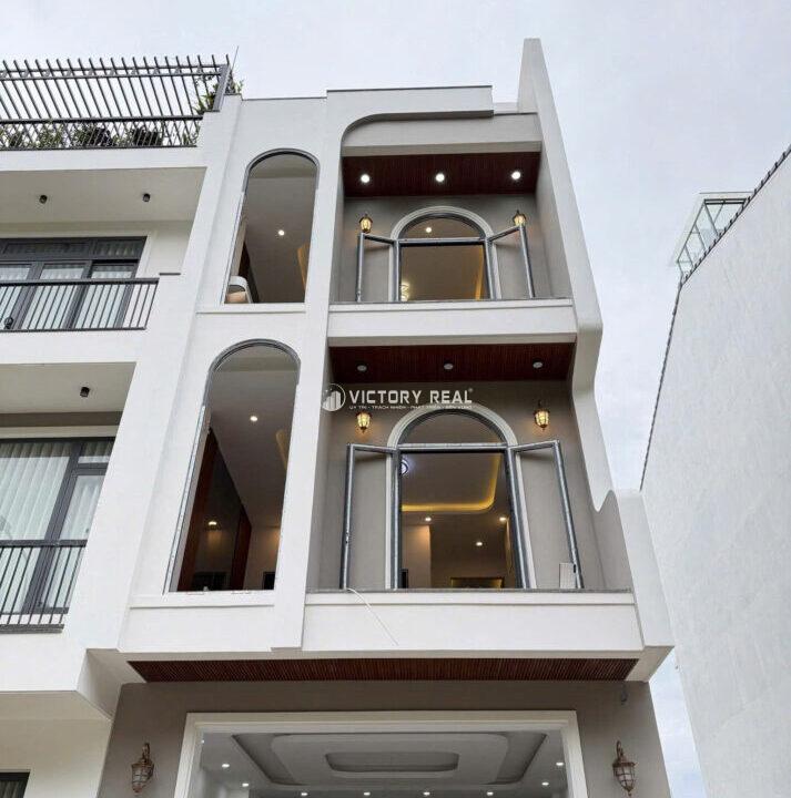 z7233612701174_33e1a50bb28370edb91b3a1dd60ed045