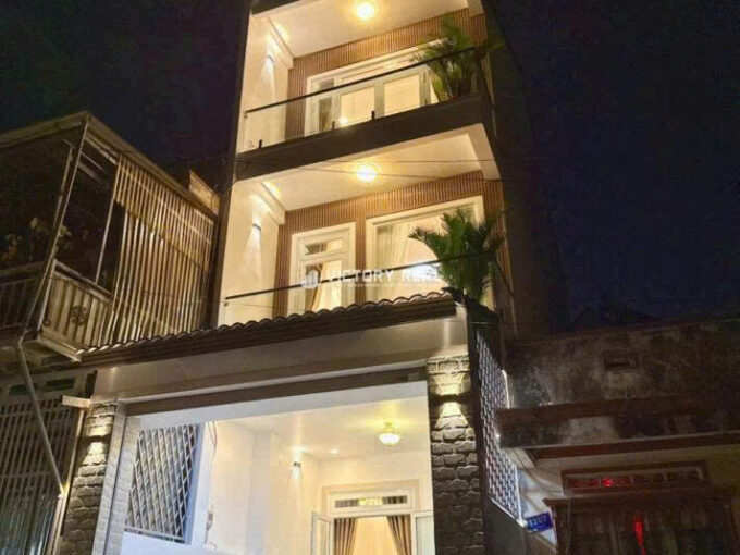 🔥 Hiếm! Nhà Đà Lạt Có Sân Xe Riêng – 3PN – Sổ Riêng