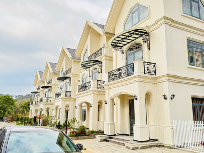 Bán Villa nghỉ dưỡng đẹp Khu Royal 202 – 10,5 tỷ