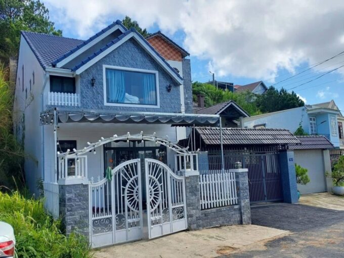💥 Cần bán gấp villa Đà Lạt – mặt tiền Nguyễn Hữu Cảnh – 8PN – 192m² – 11,5 tỷ